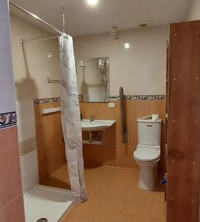 First Line Of The Ocean, 3 Bedrooms & Free Wifi Holiday home *