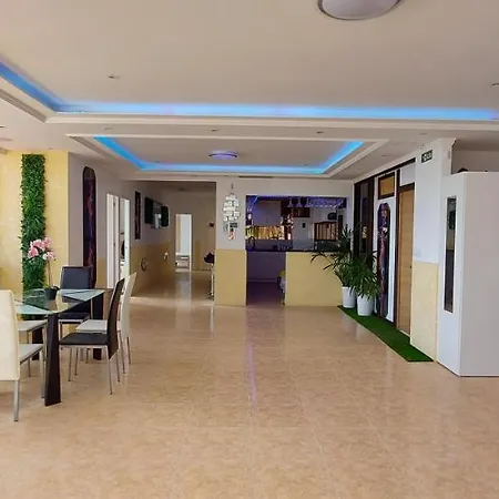 First Line Of The Ocean, 3 Bedrooms & Free Wifi * Playa de las Américas